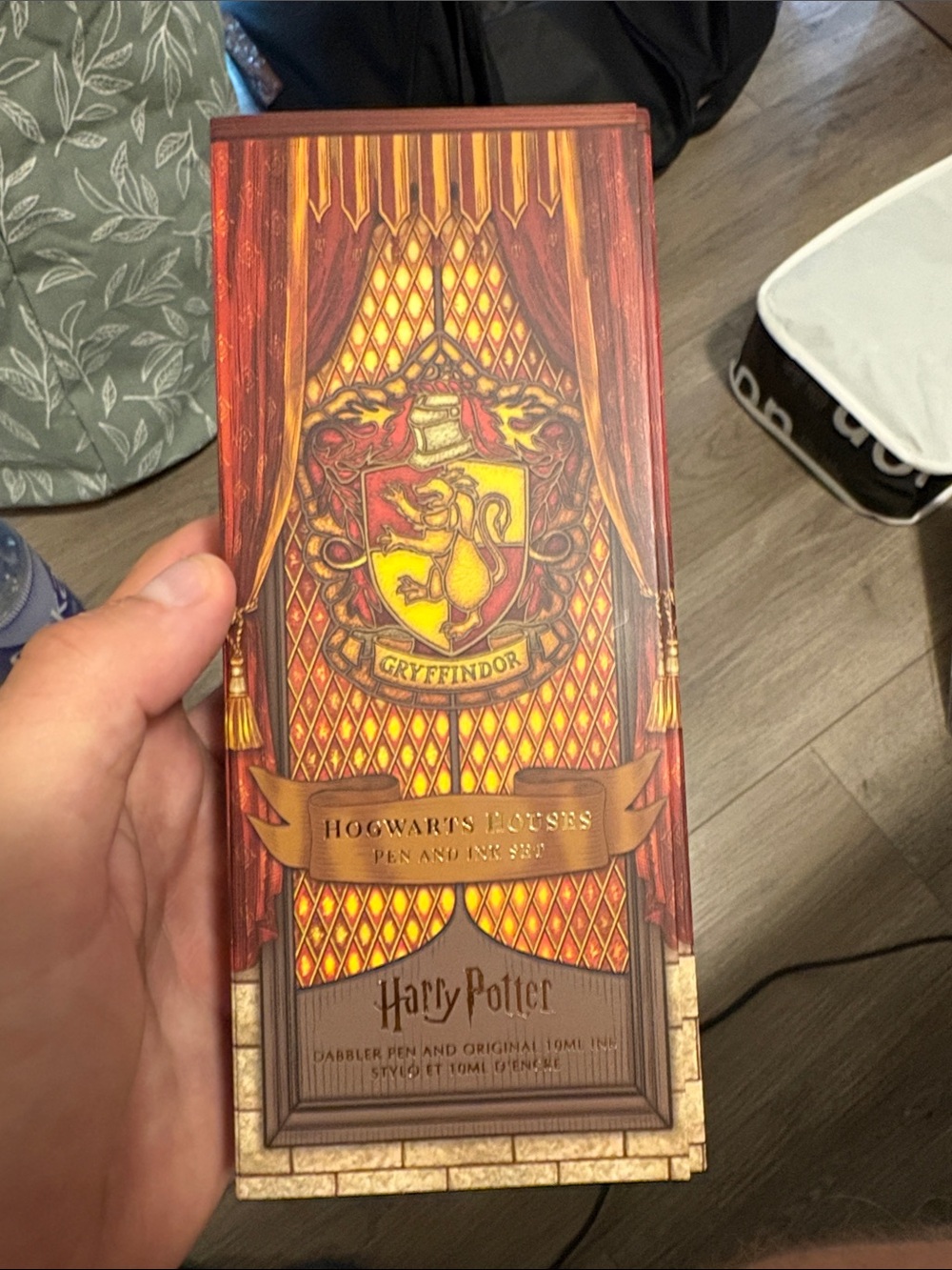 Warner Bros. Harry Potter Gryffindor Pen & Ink Set - Red and Gold